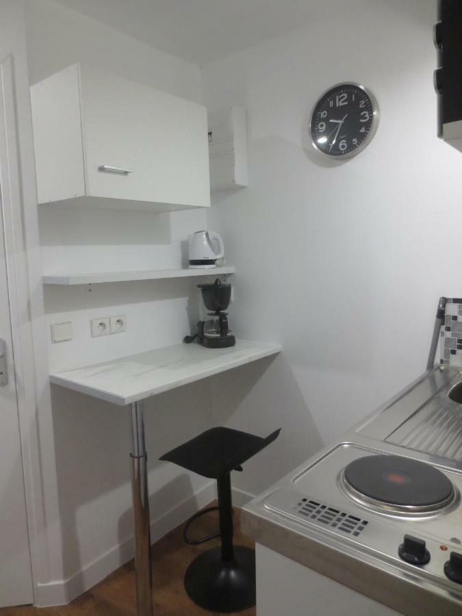 Appartements Et Studios Meubles Au Centre Ville D'Ouzouer Sur Loire מראה חיצוני תמונה